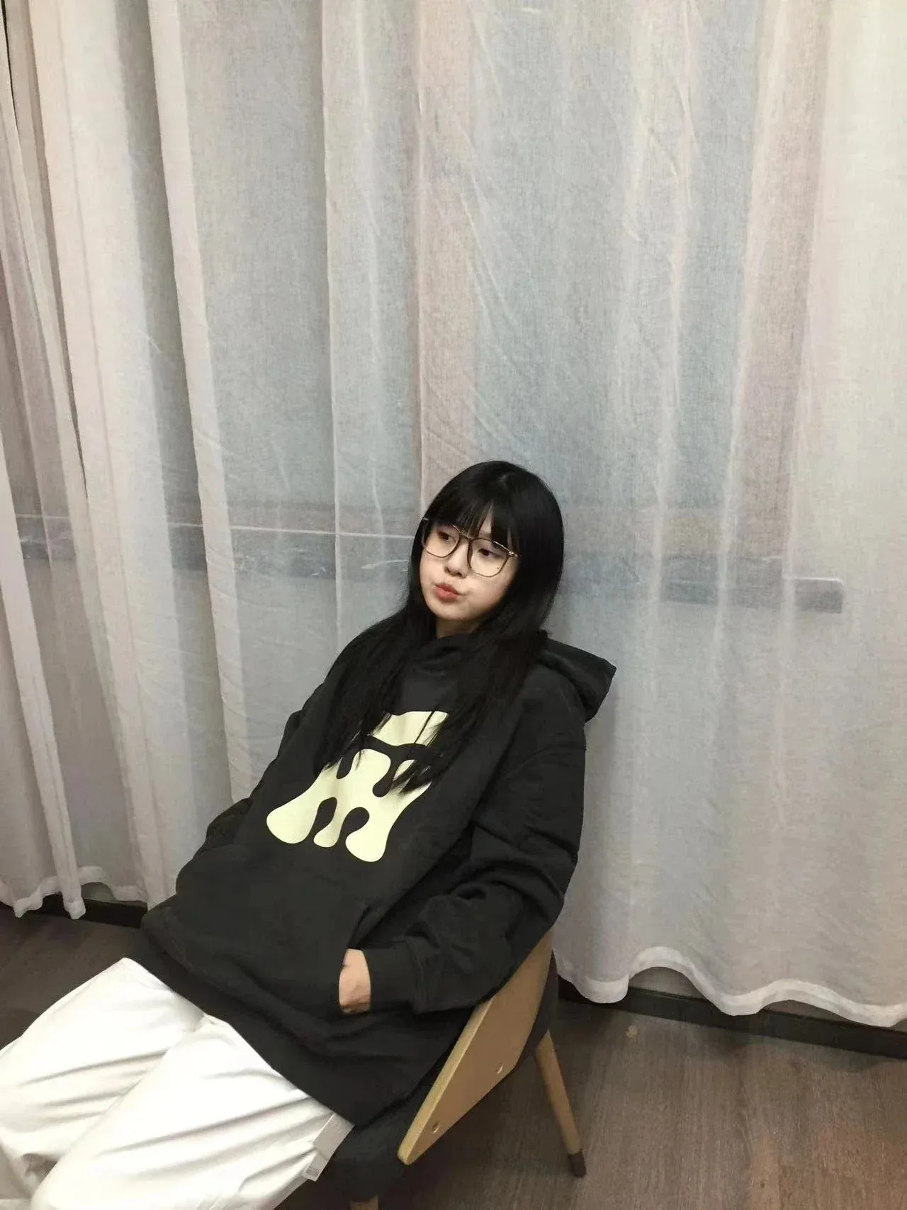 Metaversmall Black O-neck Printed Simple Women's Hoodies Spell Color Hooded Fashion Chic Pockets Female Sweatshirts Basic Office Lady