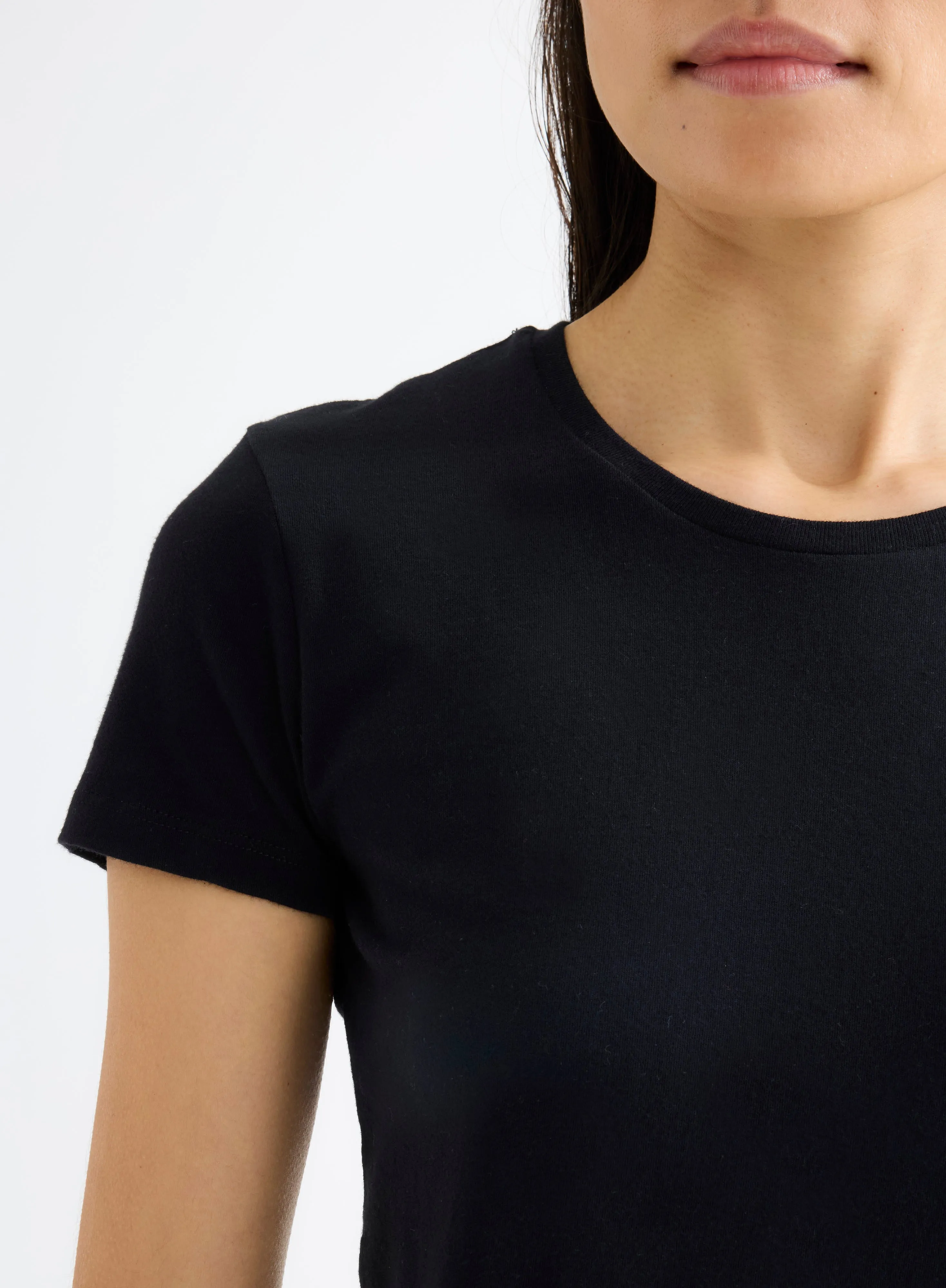 T-shirt Noir Jamie Col Rond Manches Courtes en Deluxe Coton